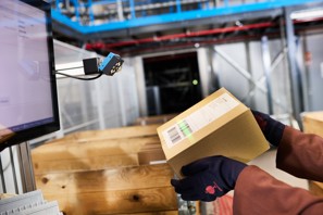 Image-based code reader offers ease of use in industrial and logistics roles